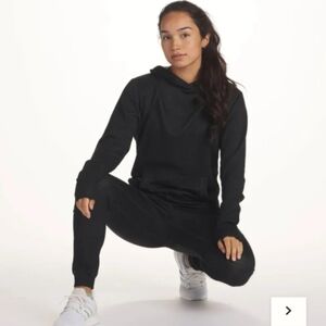 PAKA Apparel Breathe Pullover Hoodie & Joggers, L